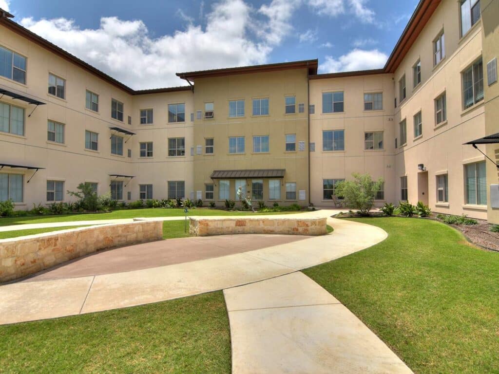 Elan Westpointe Outside